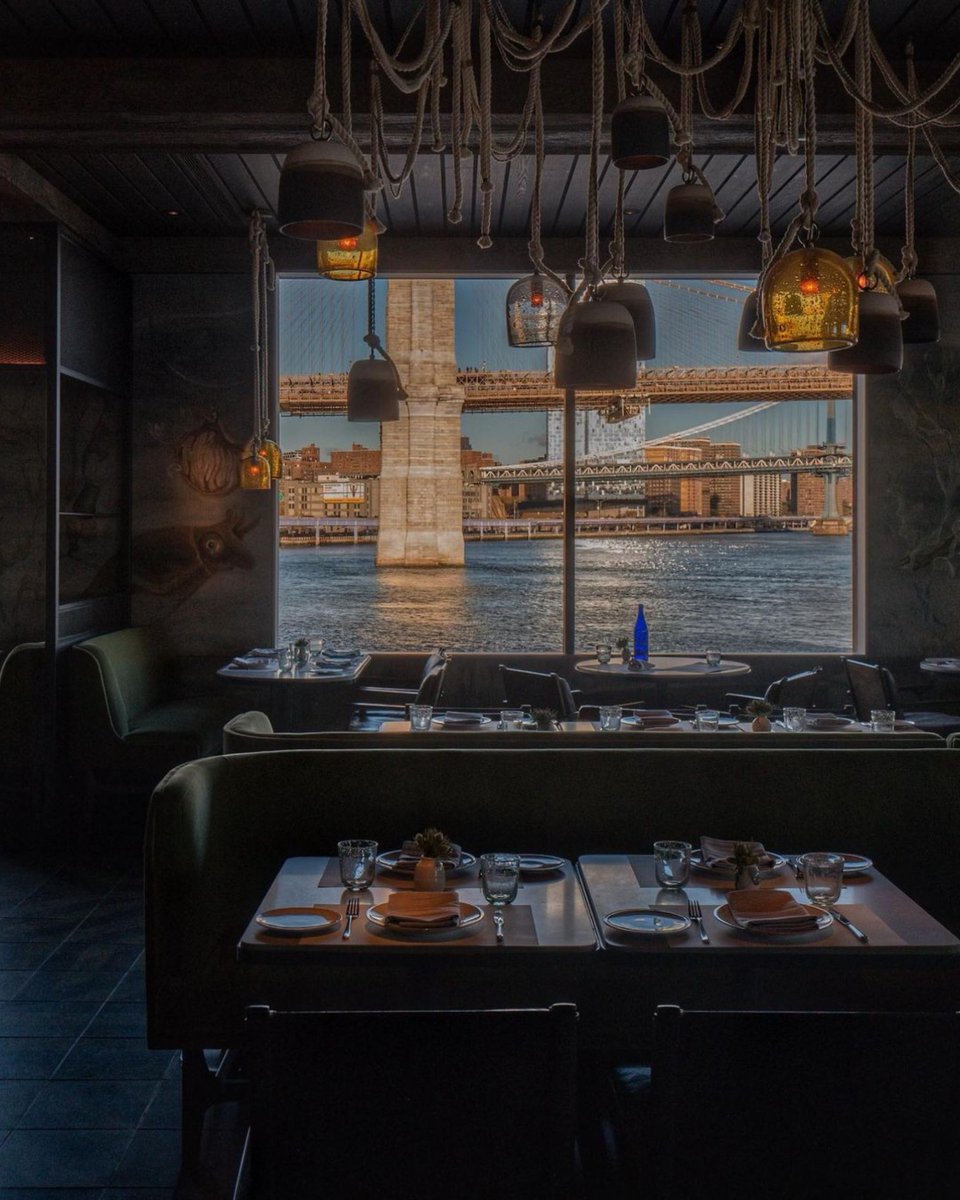 TheSeaportNYC's tweet image. Fresh seafood. Fall flavors. Waterfront views. Celebrate the season at The Fulton and make it a meal to remember. 🍂🏙️🐟 #TheSeaport