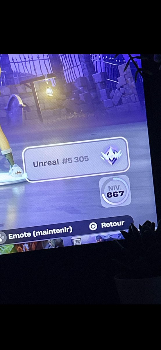 Angel_Darkeyes's tweet image. @FortniteStatus why ?