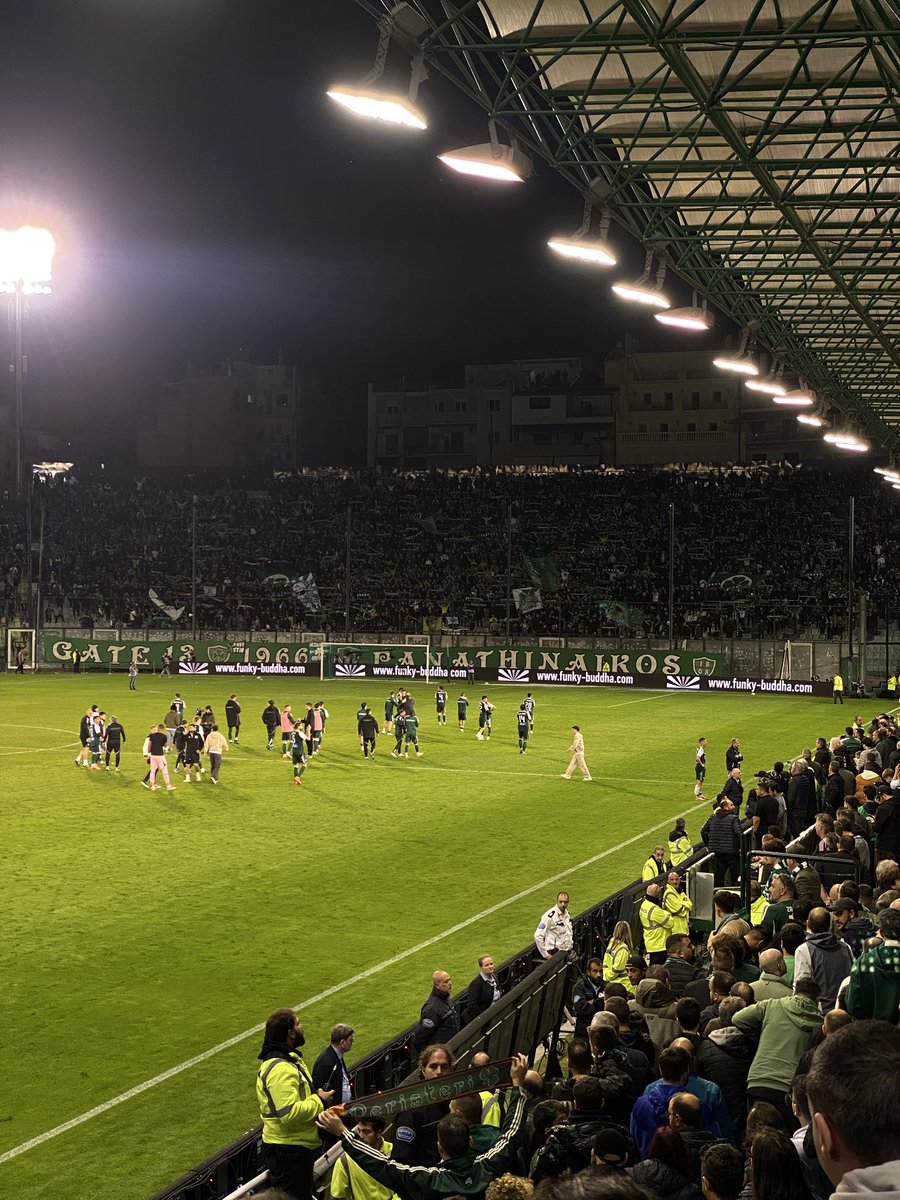 «Μας οδηγάνε τα όνειρα μας… για το Τριφύλλι που είναι μέσα στη καρδιά μας»

☘️

#paofc