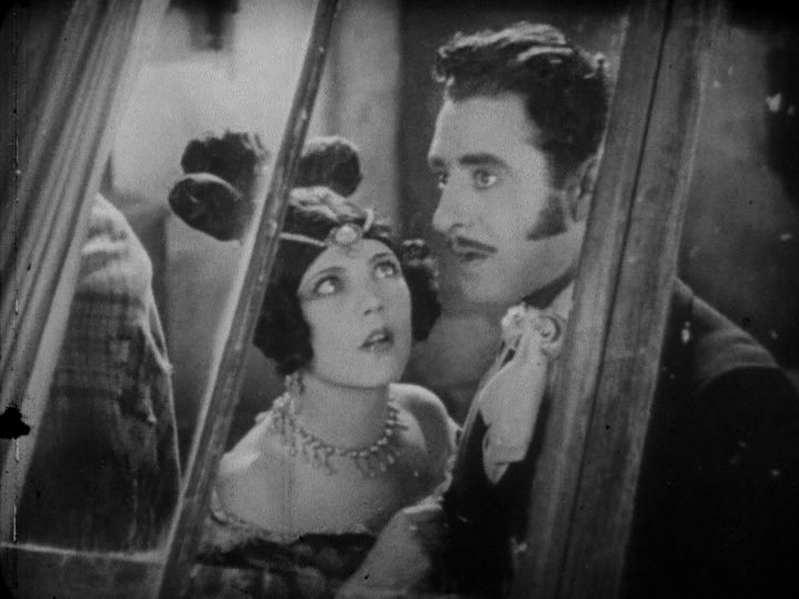 Renée Adorée and John Gilbert in La Bohème (1926)