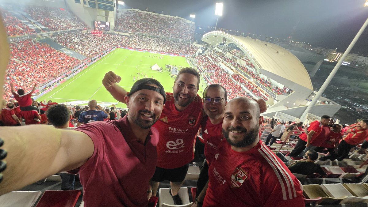 miroz22's tweet photo. @M07ammedMustafa @essadda1907 و لا تزعلوا نفسكم صوره من ماتش النهارده 😂 https://t.co/qL1ECEVk4q