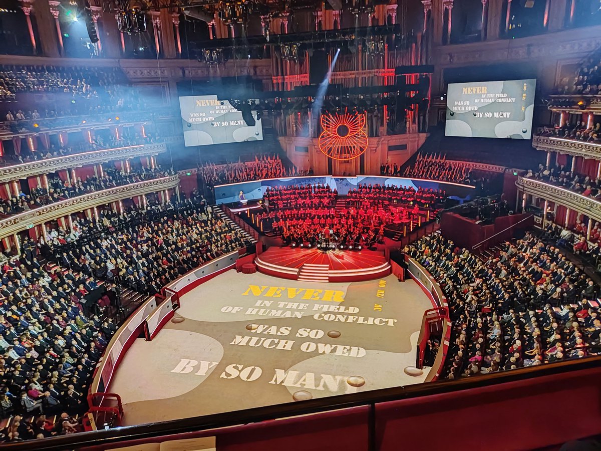 Privileged to be at the <a href="/RoyalAlbertHall/">Royal Albert Hall</a>  last night for the #FestivalofRemembrance <a href="/PoppyLegion/">Royal British Legion</a>. 

It was important to honour the 80th anniversary of the end of the Second World War, a conflict that saw Undivided #India raise the largest volunteer Army the world has seen - 2.5