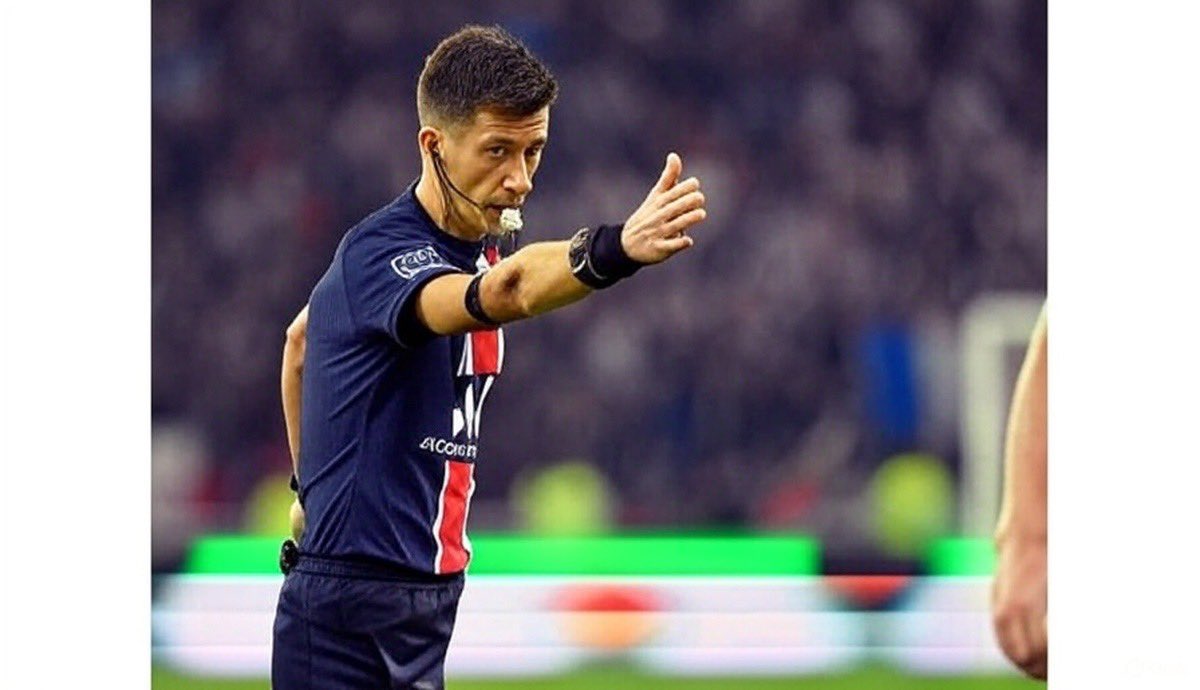 Benoît Bastien ce soir 🤣🤣🤣
#OLPSG