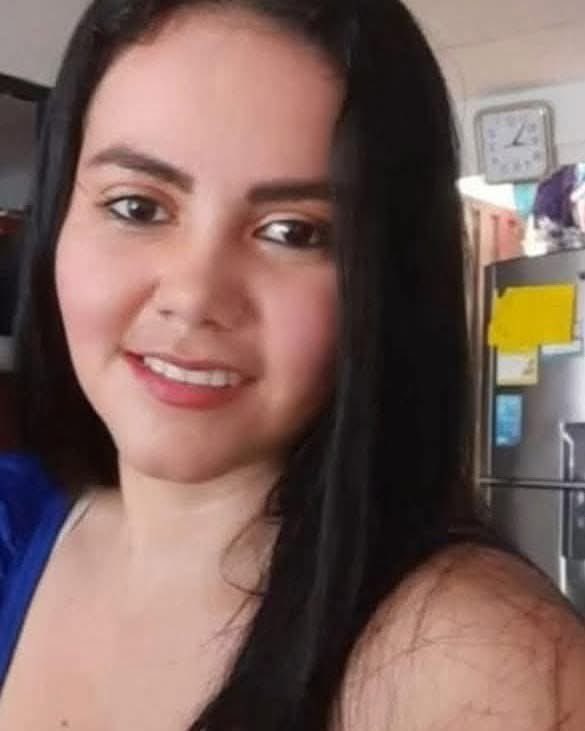 A JULIETH LA ENCONTRARON MUERTA EN EL BAÑO DE SU CASA EN VILLAVICENCIO.

Las autoridades investigan la extraña muerte de la joven Julieth León, quien fue encontrada en el baño de su residencia ubicada en el barrio Bosques de la Riviera en Villavicencio.