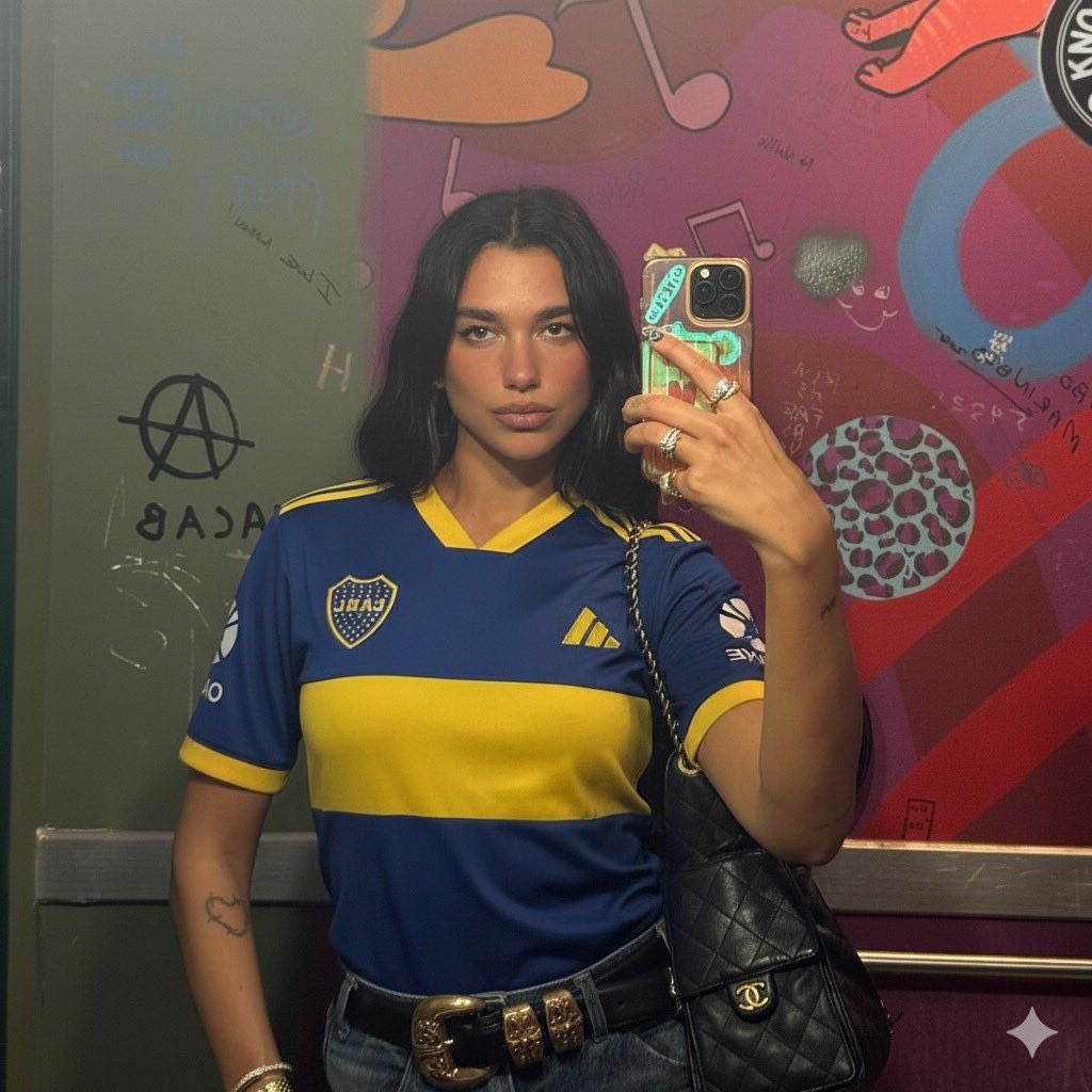 PoeCuriosa's tweet photo. DUA LIPA ES DE BOCA 🇦🇷💙💛 https://t.co/26S9uDpJcx