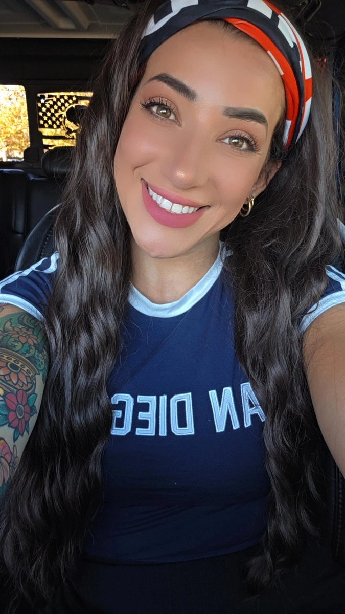 Daphne63 tweet media