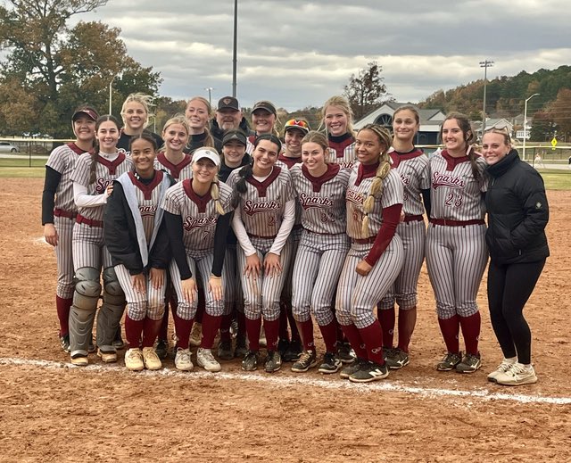 sparkseliteAL's tweet image. Finished the weekend at Scenic City with a win, loss, tie record of 4-0-1.  The team had an impressive outcome at the plate putting up 47 points.  @MKDavenport2027 @evelineguess27 @AtieraStic83404 had a strong presence in the circle holding teams at 19 points.