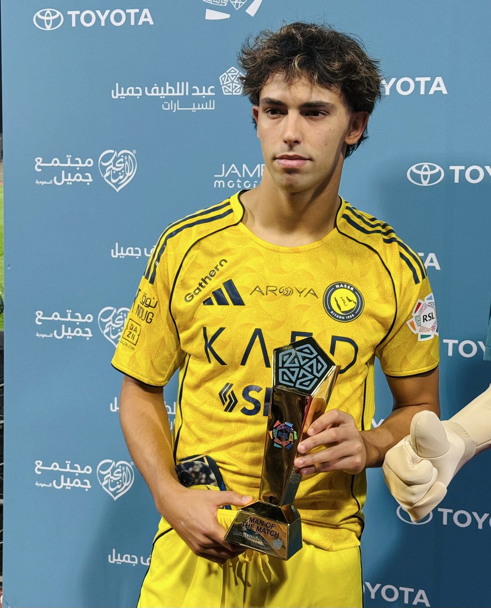 Abo3ziz009's tweet image. ⭐️ نجوم مباريات النصر ⭐️

.
رجل مباراة #النصر_التعاون جواو 
رجل مباراة #النصر_الخلود ماني
رجل مباراة #النصر_الرياض جواو 
رجل مباراة #النصر_الاتحاد ماني
رجل مباراة #النصر_الفتح جواو 
رجل مباراة #النصر_الحزم  جواو 
رجل مباراة #النصر_الفيحاء رونالدو
رجل مباراة #النصر_نيوم  انجيلو