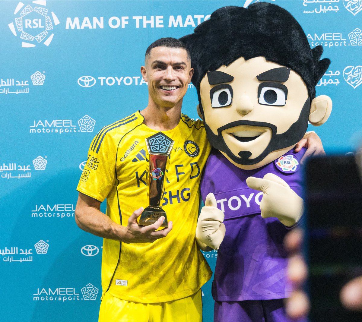 Abo3ziz009's tweet image. ⭐️ نجوم مباريات النصر ⭐️

.
رجل مباراة #النصر_التعاون جواو 
رجل مباراة #النصر_الخلود ماني
رجل مباراة #النصر_الرياض جواو 
رجل مباراة #النصر_الاتحاد ماني
رجل مباراة #النصر_الفتح جواو 
رجل مباراة #النصر_الحزم  جواو 
رجل مباراة #النصر_الفيحاء رونالدو
رجل مباراة #النصر_نيوم  انجيلو