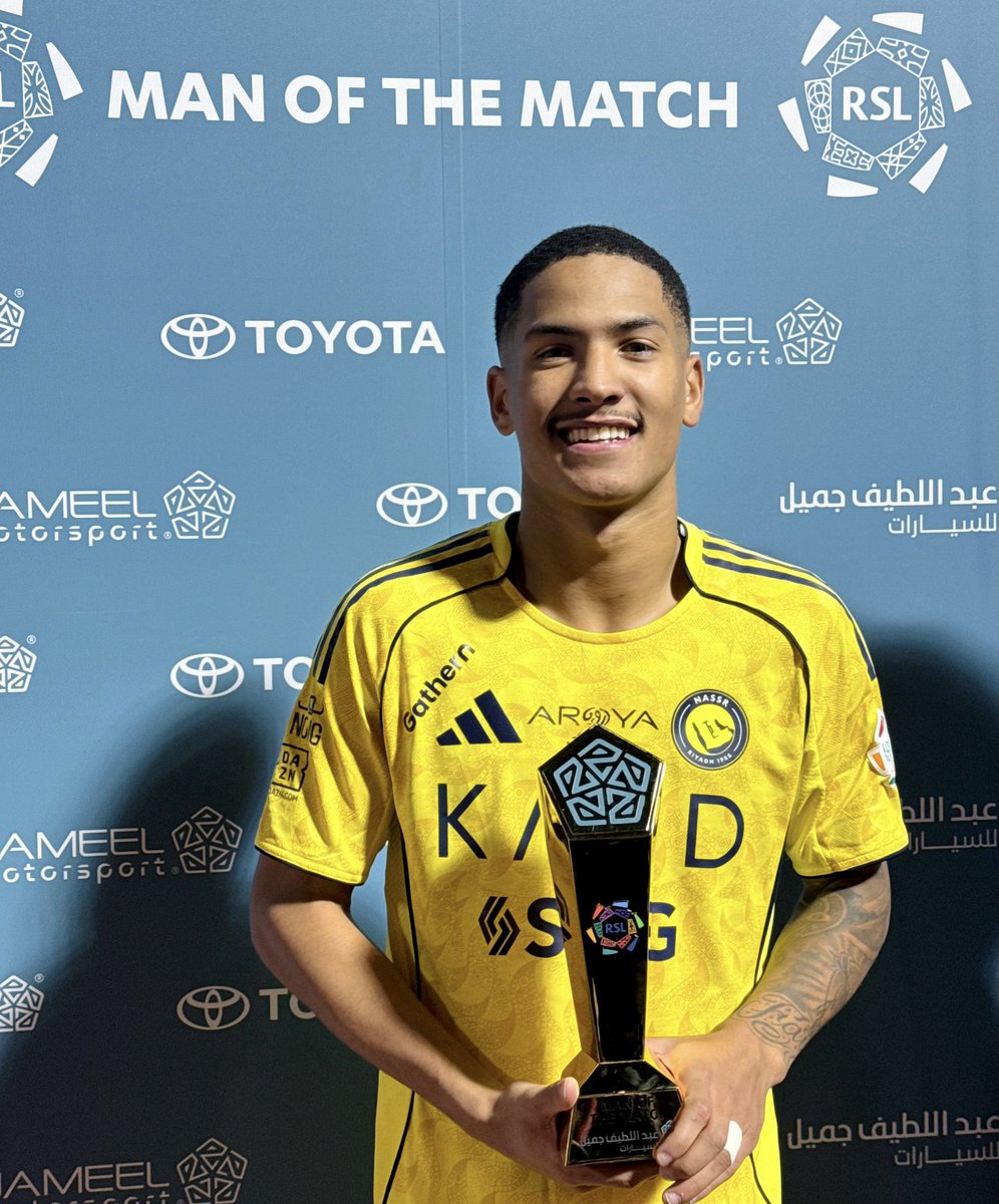 Abo3ziz009's tweet image. ⭐️ نجوم مباريات النصر ⭐️

.
رجل مباراة #النصر_التعاون جواو 
رجل مباراة #النصر_الخلود ماني
رجل مباراة #النصر_الرياض جواو 
رجل مباراة #النصر_الاتحاد ماني
رجل مباراة #النصر_الفتح جواو 
رجل مباراة #النصر_الحزم  جواو 
رجل مباراة #النصر_الفيحاء رونالدو
رجل مباراة #النصر_نيوم  انجيلو