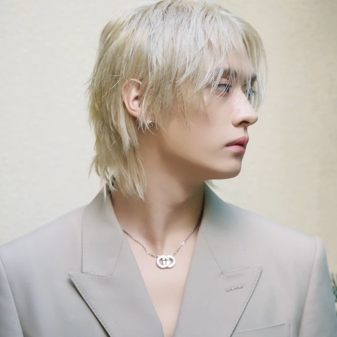 Iesbianmings's tweet image. just fell to my knees at the thought of this minho and this jisung possibly existing at the same time