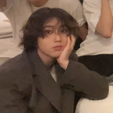 Iesbianmings's tweet image. just fell to my knees at the thought of this minho and this jisung possibly existing at the same time