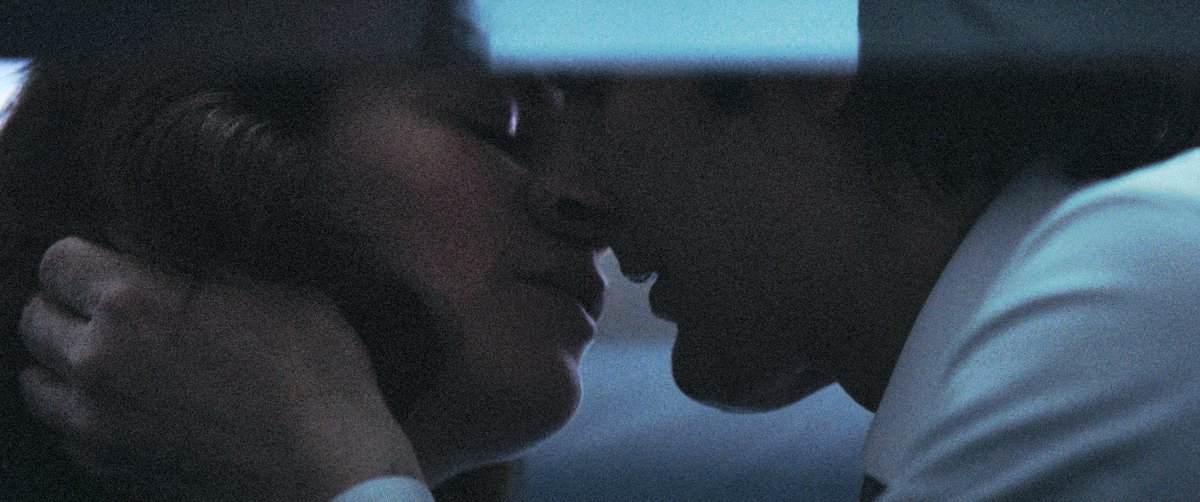 This chapter of TWN is dedicated to the lady on the train who sat next to me when there were many empty seats around us and watched me write mark and helly ******* nasty archiveofourown.org/works/71041966…