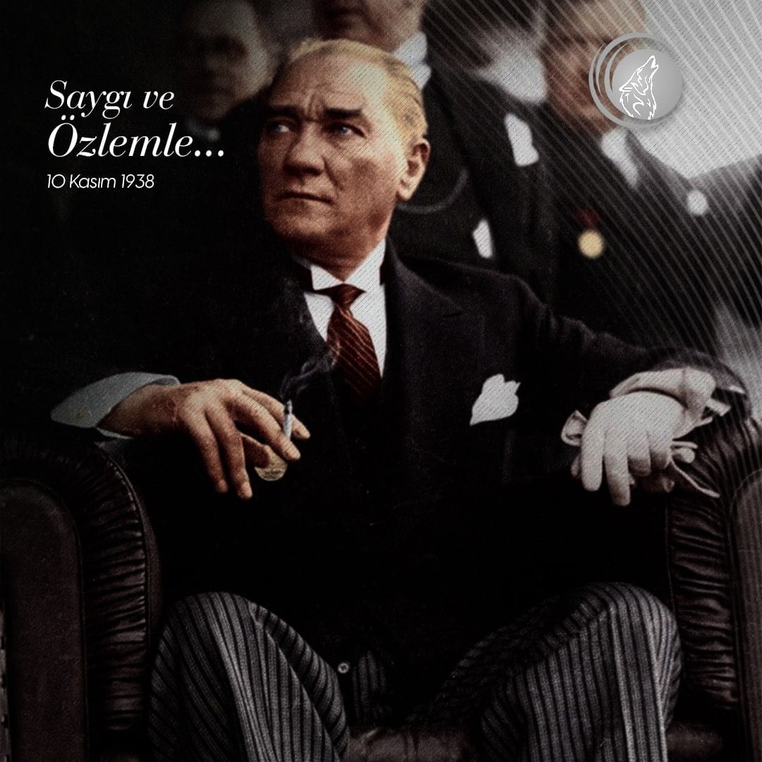 Saygı ve özlemle anıyoruz.

Başbuğ Atatürk, yolun devam edecek!

#GençAtsızlar #10kasım #10kasım1938 #MustafaKemalAtatürk #Atatürk