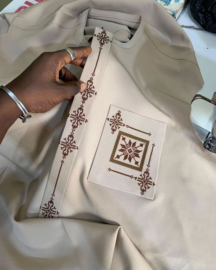 Heis_Honor's tweet photo. Monogram Kaftan 

Available 

Dm: 09047468574
Call: 08131570145

📍 Lagos, Nigeria

🚛 Nationwide/ Worldwide Delivery 📦

Please Repost https://t.co/gfpNaUaXuI