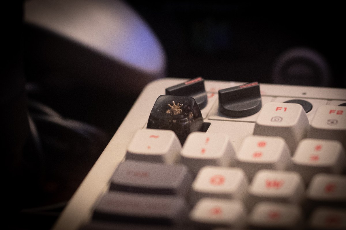 I made a #DeathStranding keycap with a chiral hand coming out of the tar.  I used small stones from the top of Mount Fuji in the tiny diorama so it holds a special place in my heart.  I also made a silicon Cryptobiote that's all squishy.

<a href="/HIDEO_KOJIMA_EN/">HIDEO_KOJIMA</a> <a href="/Kojima_Hideo/">小島秀夫</a>