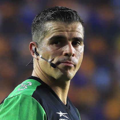 AzlJLado tweet media