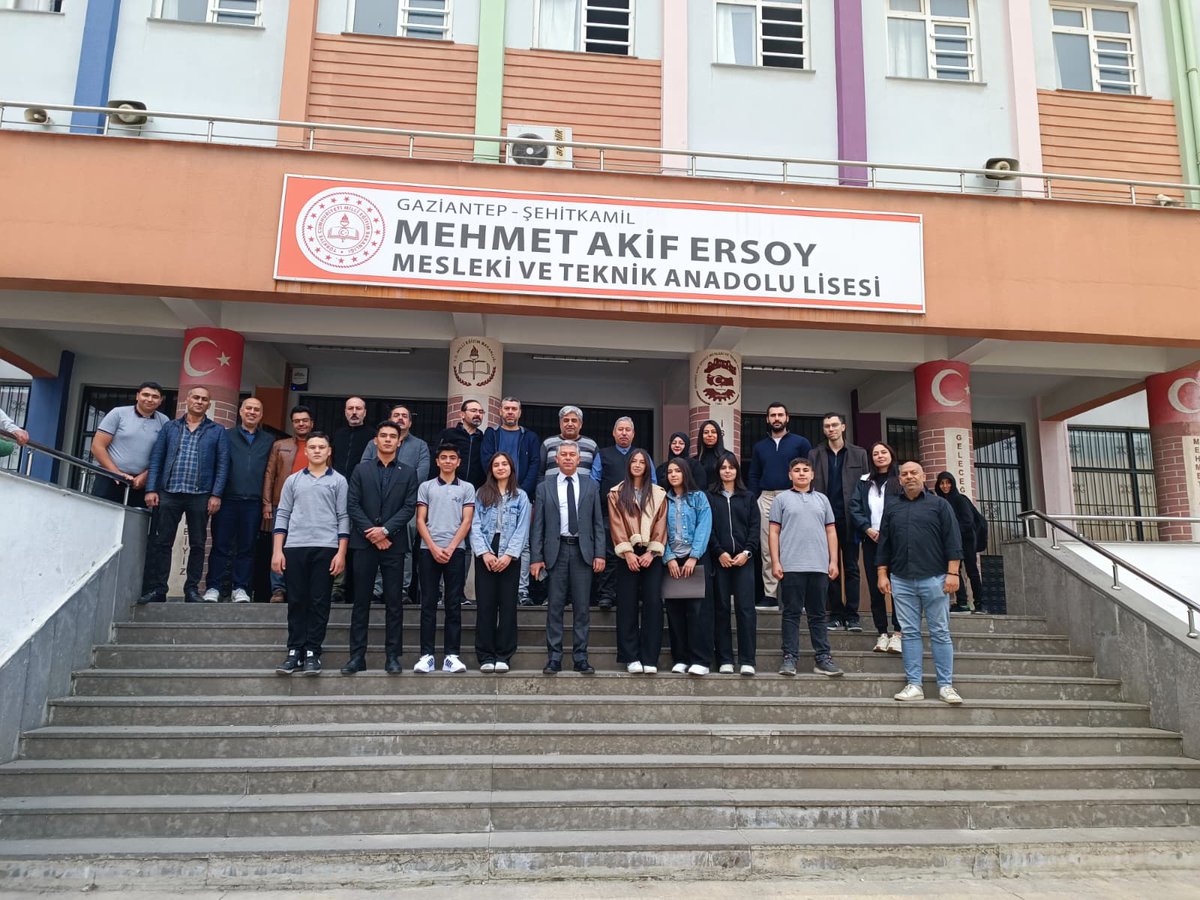 Ulu Önder Gazi Mustafa Kemal Atatürk’ü, aramızdan ayrılışının yıldönümünde saygı, sevgi ve özlemle anıyoruz.
Onun gösterdiği yolda, aklın ve bilimin ışığında ilerlemeye devam edeceğiz.
#10Kasim