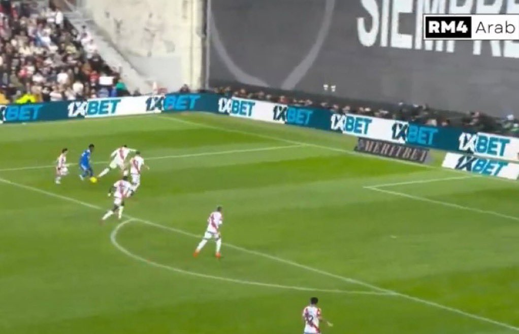 eex1v's tweet image. ليه ؟