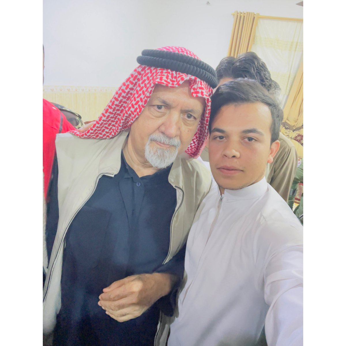 m_ur_4's tweet photo. وفي الختام اعتذر على الاطالة 

والله إنني كلما كتبت عنك، 
شعرت أنني أصف القليل من الكثير، 
وأتمنى أن أكتب أكثر، 
لأن فيك من المعاني ما لا تبلغه الحروف.
فشخصك فصلٌ من فصول المجد، 
وعنوانٌ للهيبة والرزانة، 
ورمزٌ يُثبت أن بعض الرجال خُلقوا ليكونوا استثناءً في كل زمن.
5 https://t.co/4kXNuVHgNv