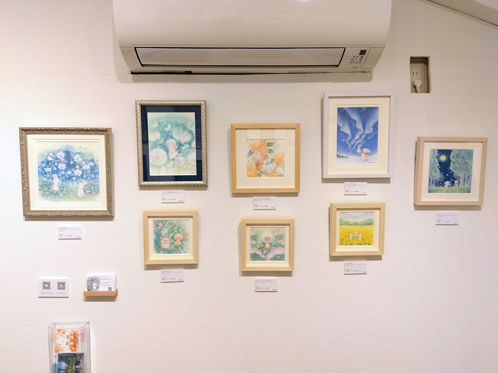 toko_morino's tweet image. 銀座中央ギャラリー「こもれび～Happyなひととき」展、搬入してきました。いよいよ本日（11/10）から始まります。
今日は12時～18時 在廊します。