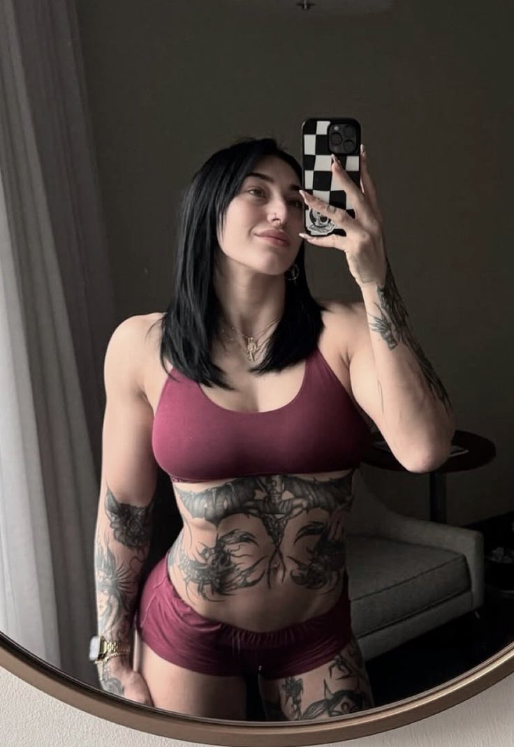 𝗿𝗵𝗲𝗮 “𝟷𝟷 𝚒𝚗𝚌𝚑” 𝗿𝗶𝗽𝗹𝗲𝘆 🏳️‍⚧️ tweet media