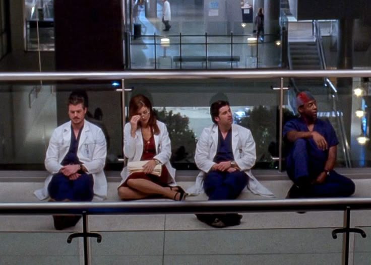 welovegreys__'s tweet image. Extraño la época de Grey’s Anatomy en la que ellos 4 se peleaban por el puesto de Richard: