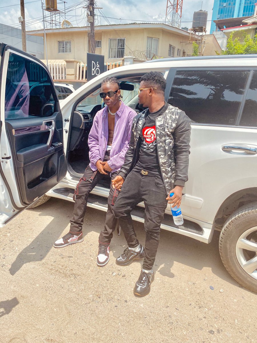 PELEZOFFICIAL's tweet photo. Na so Rema take blow leave me o 🥺😩 @DONJAZZY 
Me and Rema dah year 🙌❤️ https://t.co/4jy0RwaRlh