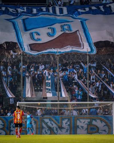 💙Una rutina que me lastima,
       si no estás vos 🤎