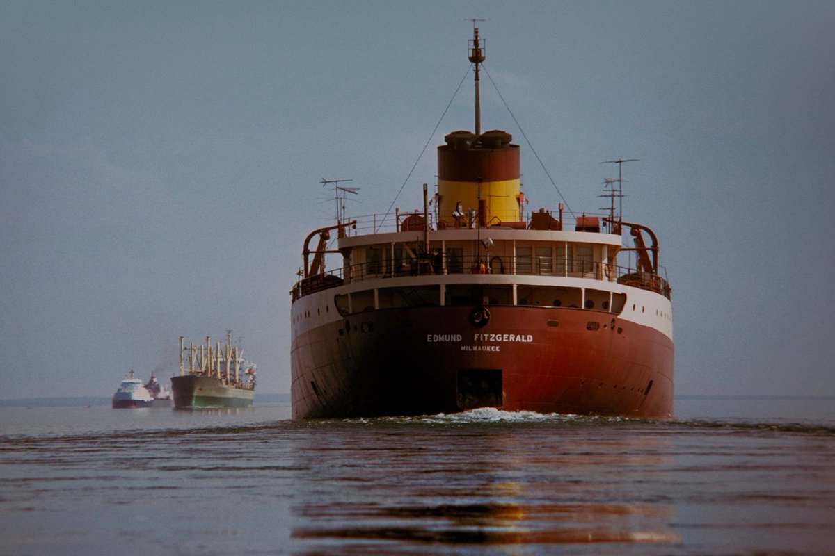 #OnThisDay Nov 9, 1975, around 5pm: Edmund Fitzgerald encounters the Arthur M. Anderson as it comes out of Two Harbors, Minnesota enroute to Gary, Indiana. Aware of a building November storm, the two captains agree to travel together. At this point they are 15 miles apart.
