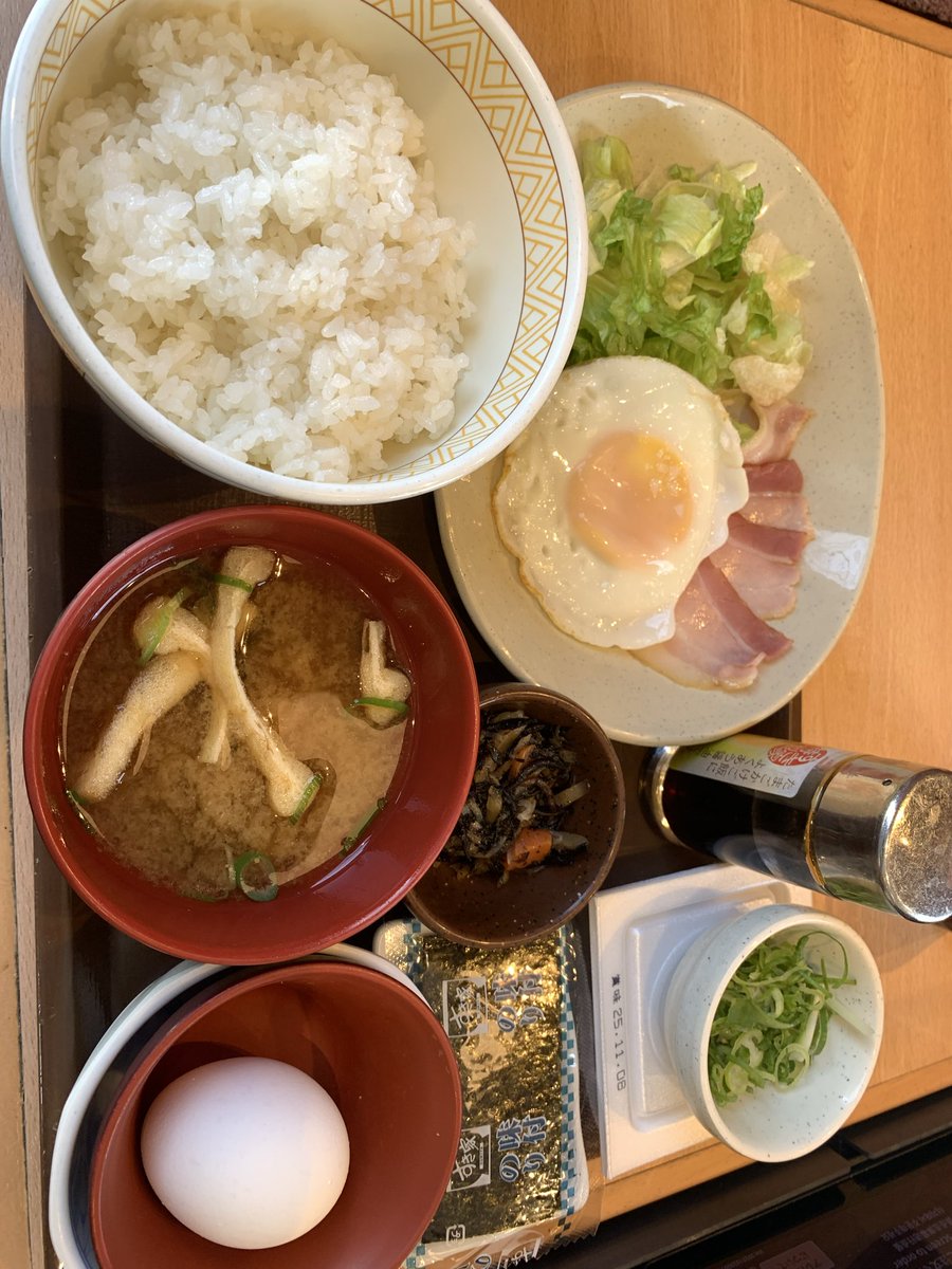 Kan_Neko7's tweet image. 久しぶりにすき家で朝食！
