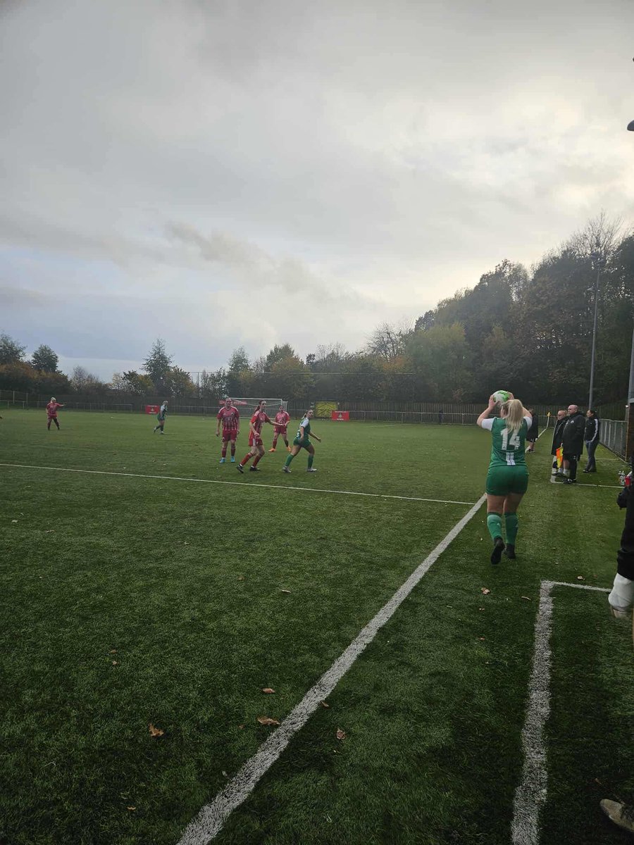 TurfsLadies's tweet image. We return home from North Wales with all 3 points. Great game and battle. Close at HT, 2-1 up, but came out strong in the second half and secured the result. 

Turfs Ladies 7-1 Buckley

⚽️⚽️Llio
⚽️⚽️@vikkioakes1998 
⚽️@delun_roberts 
⚽️@lucylloyd02
⚽️OG

POTM @paige_georgia95