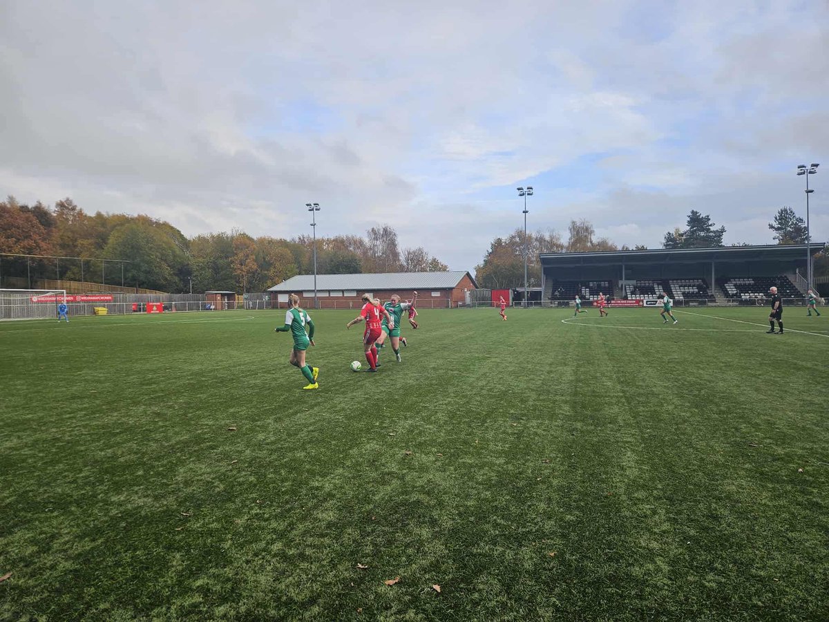 TurfsLadies's tweet image. We return home from North Wales with all 3 points. Great game and battle. Close at HT, 2-1 up, but came out strong in the second half and secured the result. 

Turfs Ladies 7-1 Buckley

⚽️⚽️Llio
⚽️⚽️@vikkioakes1998 
⚽️@delun_roberts 
⚽️@lucylloyd02
⚽️OG

POTM @paige_georgia95