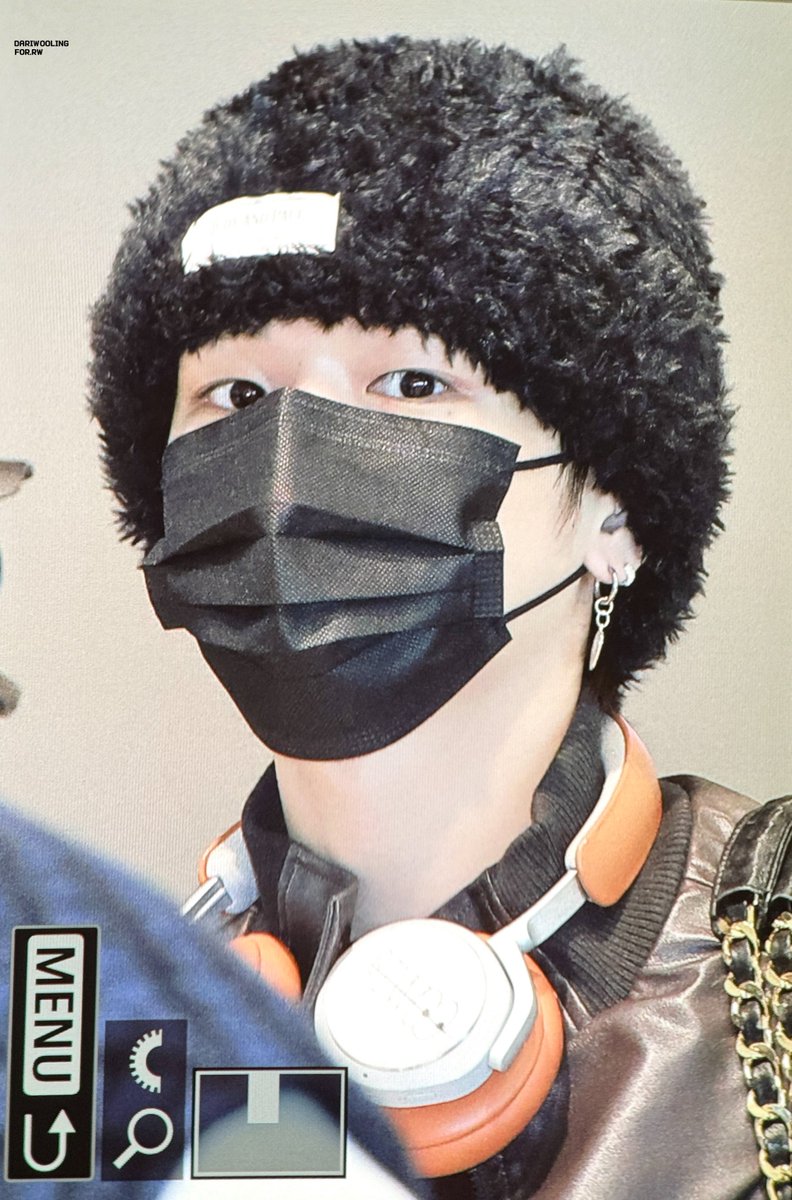 Dariwooling tweet media