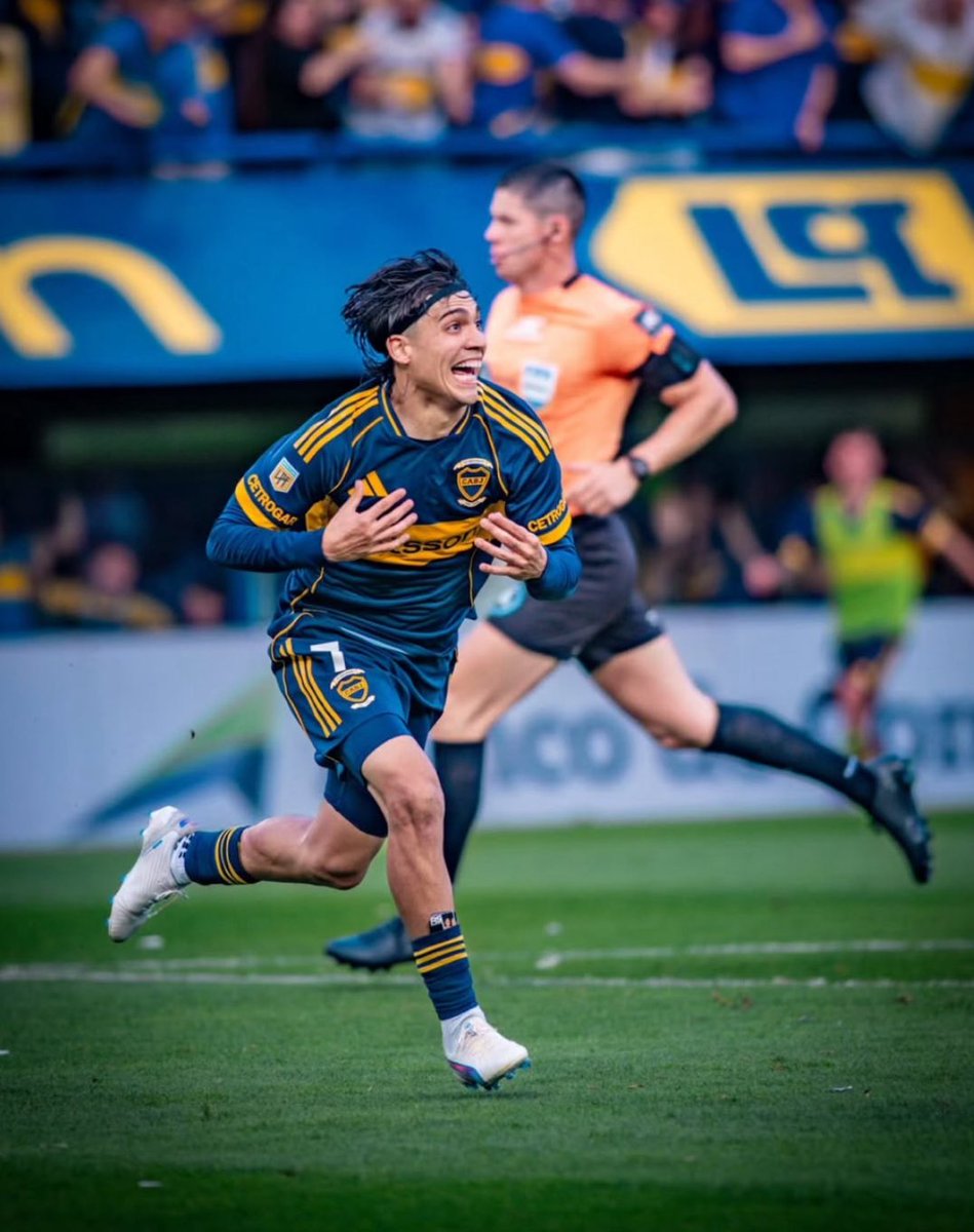 Por favor! No paren de llorar! En serio, es música para mis oídos escucharlos moquear!!! 💙💛💙