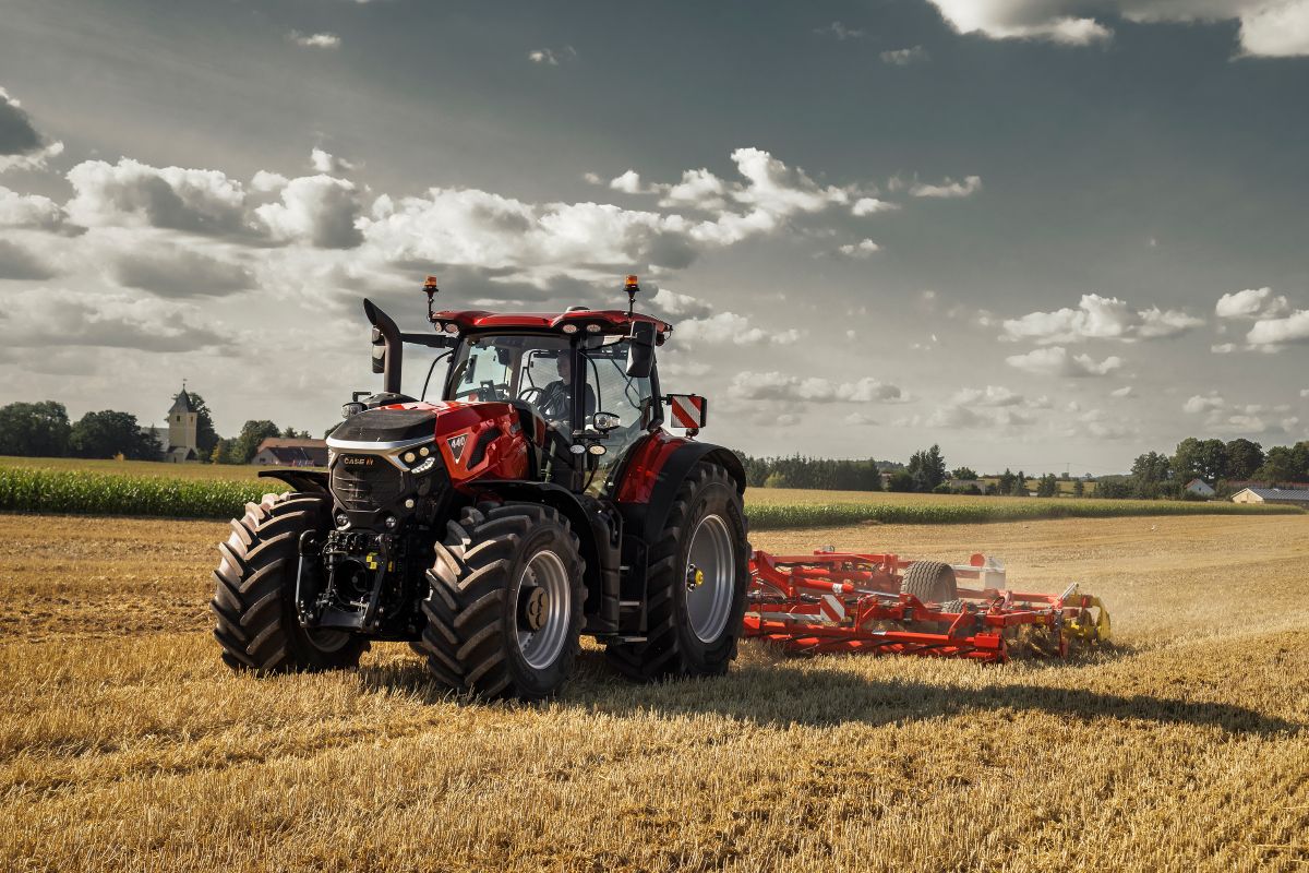 New #tractors from <a href="/Case_IH/">Case_IH</a> have everyone seeing red at <a href="/AGRITECHNICA/">AGRITECHNICA</a> this week, like the new Optum® series with more power
agnewswire.com/2025/11/09/cas…