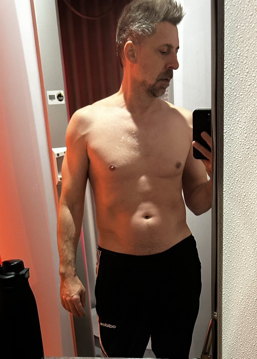 Fit&FlirtyDad tweet media