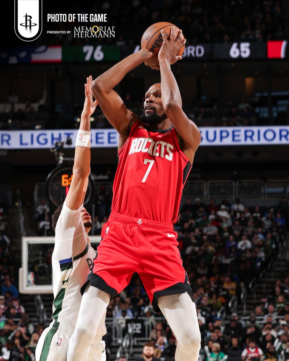 KD went 11-15 from the field for 31 PTS in a comeback win over Milwaukee!
📊 31 PTS | 7 AST | 3 REB
@MemorialHermann | #AllFire
