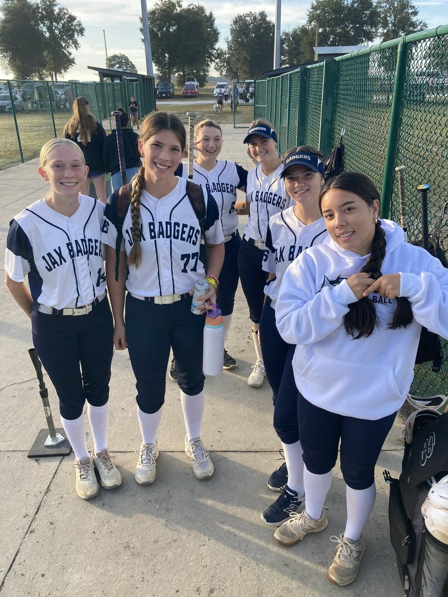 Dixie Tessier tweet media