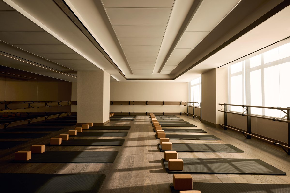 Inner peace, outer strength. Equinox Hudson Square is now open.

Experience saunas, steam rooms, and contrast therapy showers designed for High-Performance Living.