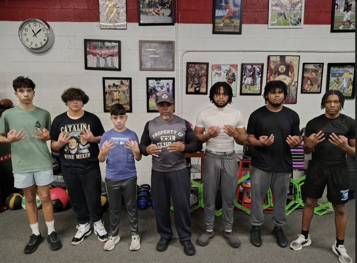 Kartier Mackson tweet media