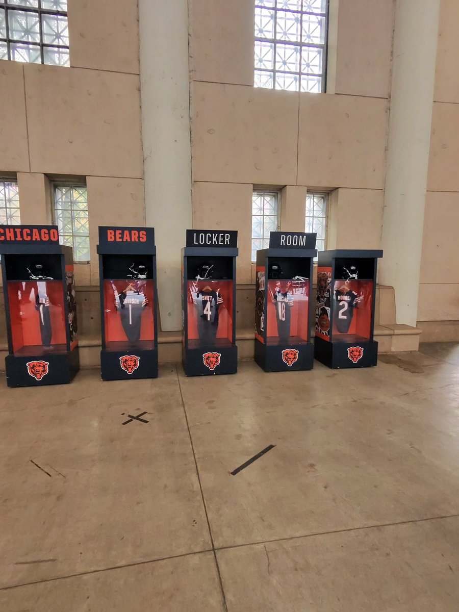 Elijahjames1's tweet photo. @ChicagoBears https://t.co/niyrJsfCfn