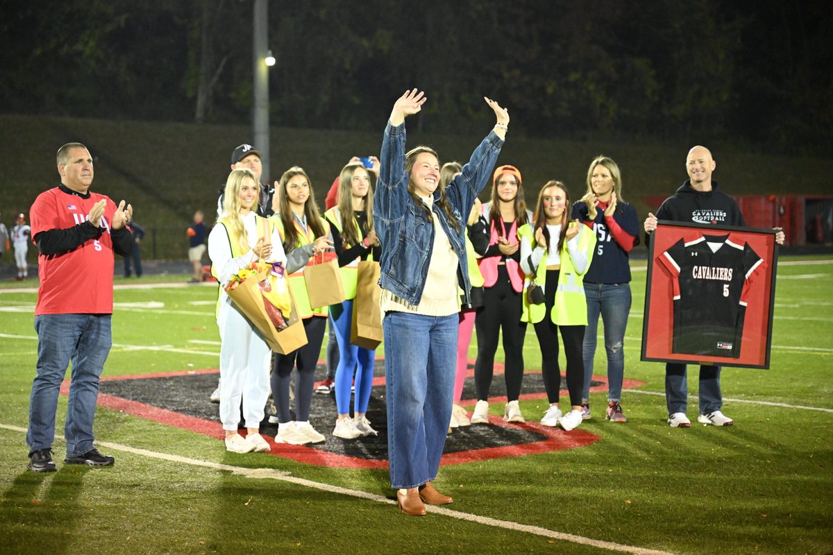 JFHSsports's tweet image. At Friday&apos;s football game we also honored former JF Softball and VT Hokies Softball great,  Emma Lemley, by retiring her jersey in front of an amazing crowd! Congrats Emma!⚔️🦃🥎