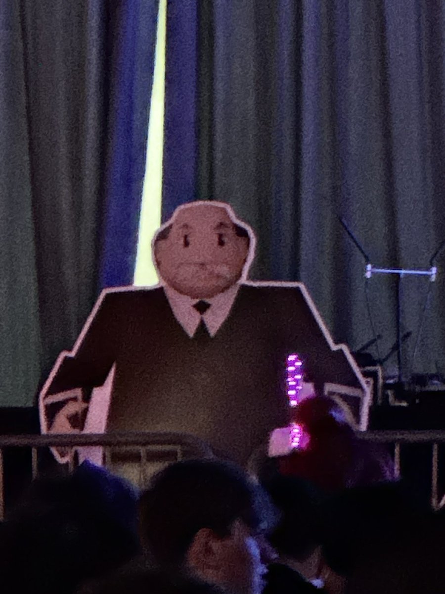 BurgerManPosts's tweet image. I see him.