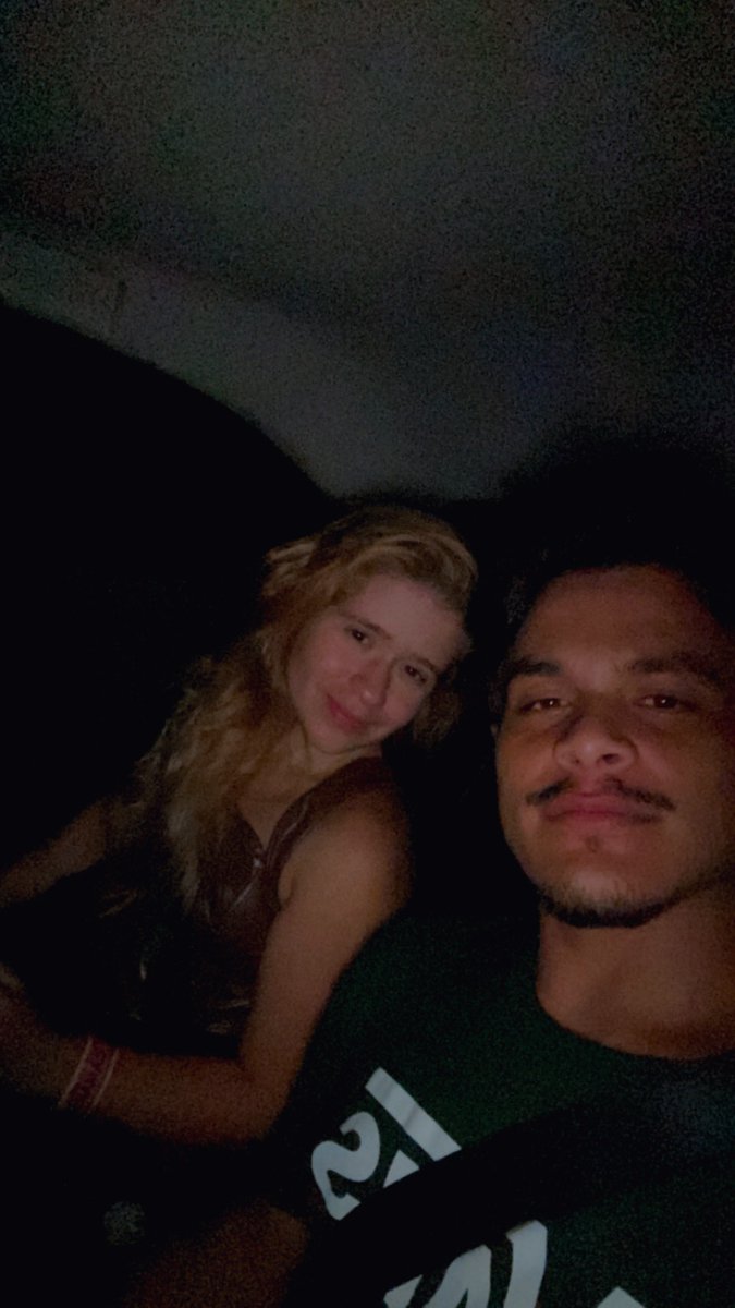 shadows_cris's tweet photo. Feliz aniversário Bê, tudo de bom sempre!!! Sdds de um show né diva? ✨🫶🏻 @babituitera https://t.co/opnOBDc2vb