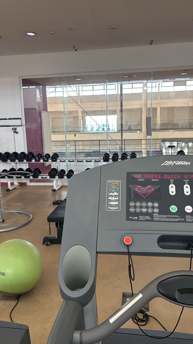 دلــع tweet media