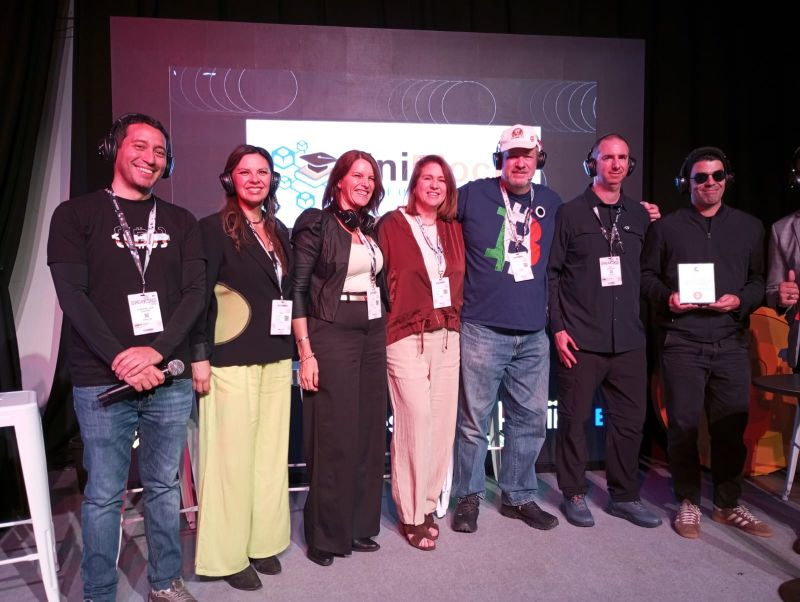 Javier__Mateos's tweet photo. Muy feliz de haber compartido #LABITCONF con amigos y colegas. Además, participamos en dos paneles junto a #UNIBLOCK, la red que conecta universidades con el ecosistema cripto para abrir nuevas oportunidades de aprendizaje y colaboración.
Más allá de lo aprendido, me quedo con la energía, la sinergia y las ganas que deja cada encuentro ❤️