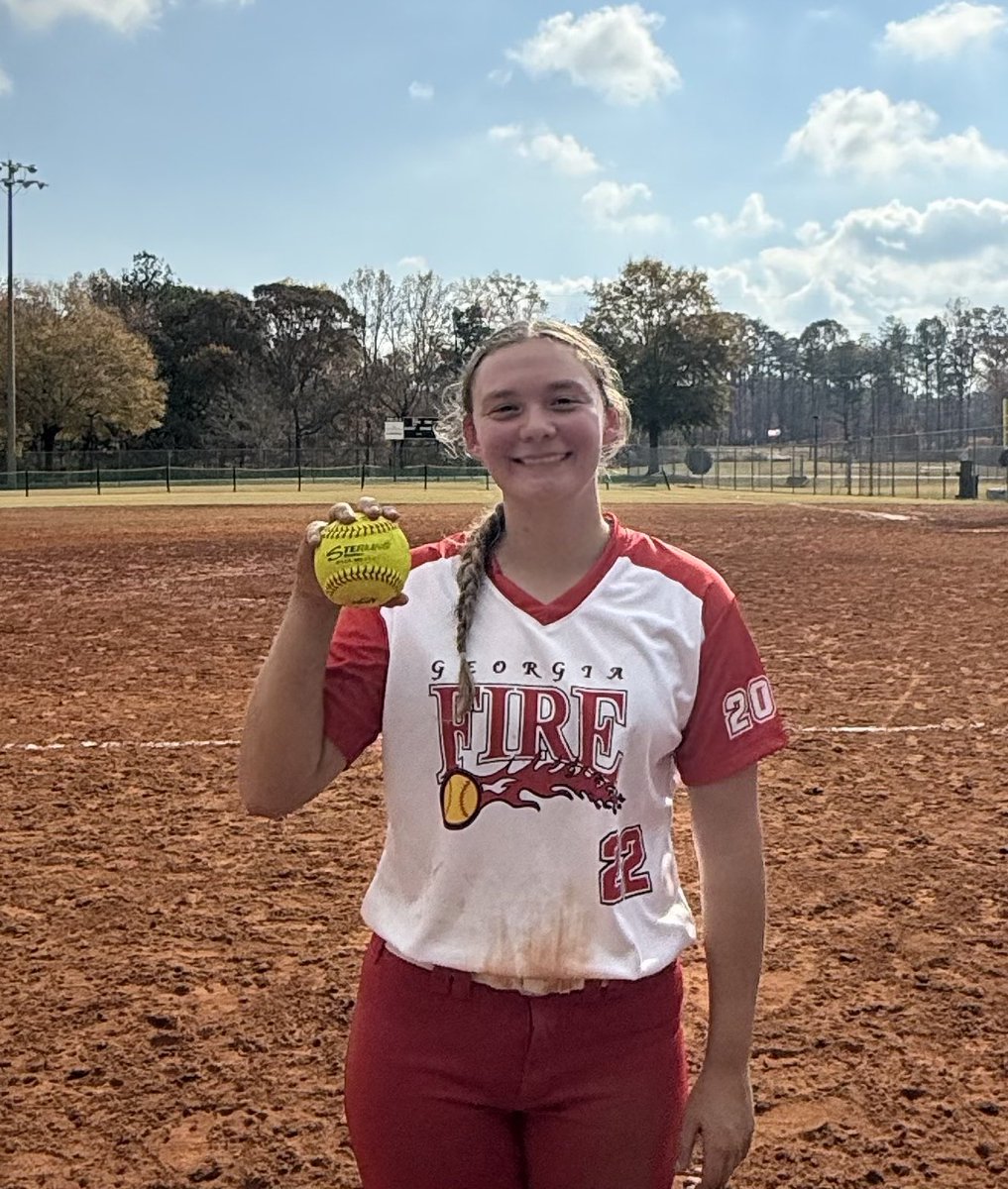 CandyGlass_2029's tweet photo. What a weekend! Legendary showcase in the books! Hit .833 for the weekend with a 2 run 💣 

@GaFireGlass @HutsonPayne2029 @stfbl_HCostner @JennaCostner18 @EmmaChadwi2028 @Lillypadg2028 @SaigeSmith2029 https://t.co/5wc2NRDYPo