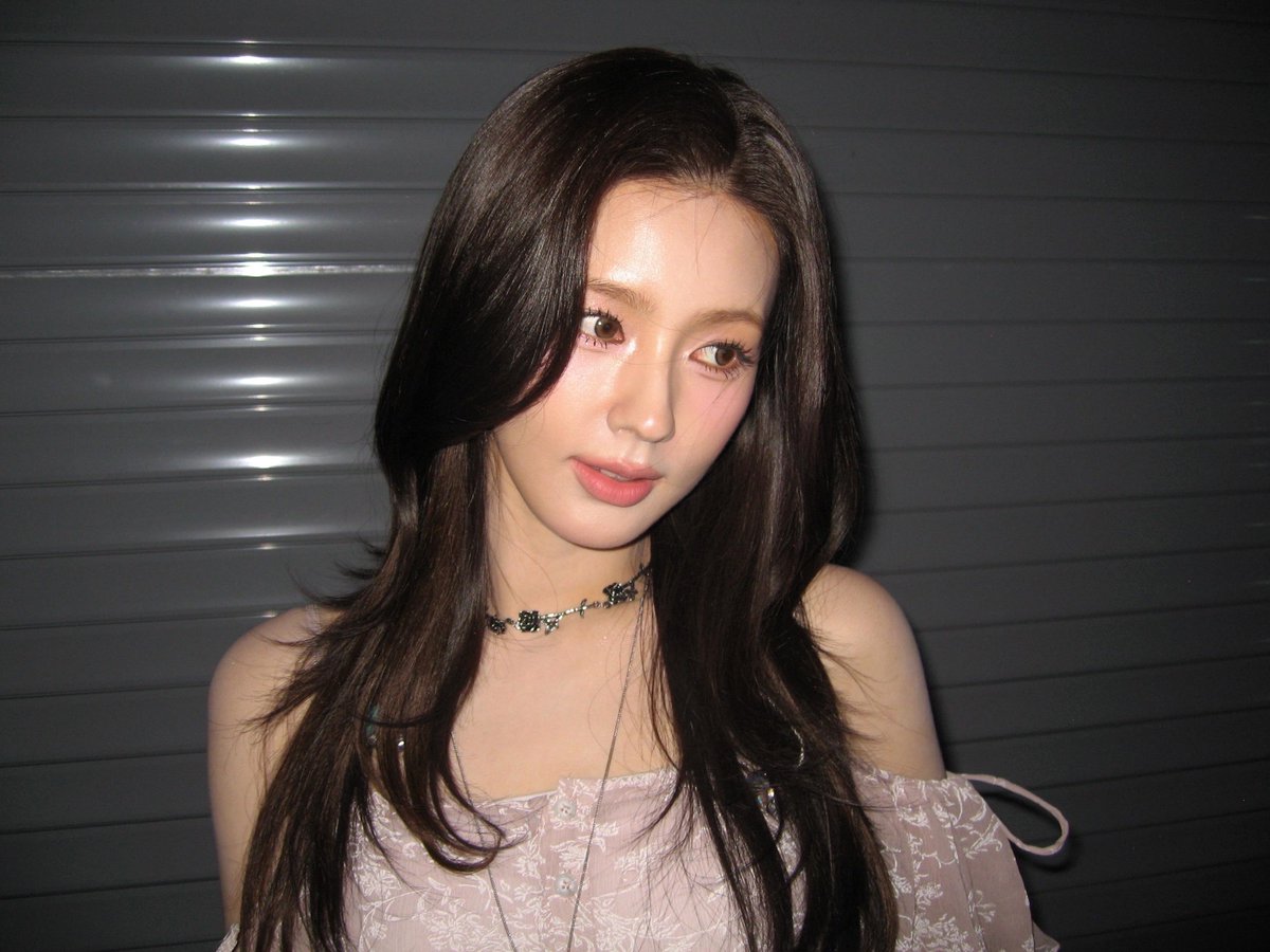 uyaaa_u's tweet image. last day of voting, let me see if we can get 500 rts and replies 
I vote for #idle on #2025MAMAVOTE