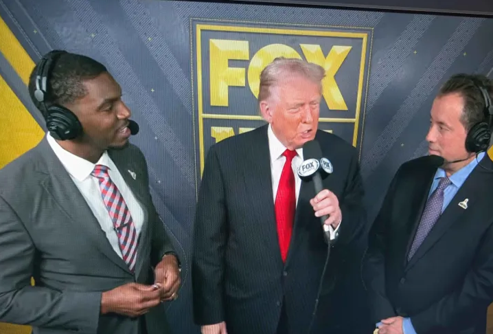 no_more_alx's tweet photo. #RedZone loves hosting treitourous sexual assaulting felons. https://t.co/OwSqPnMd17